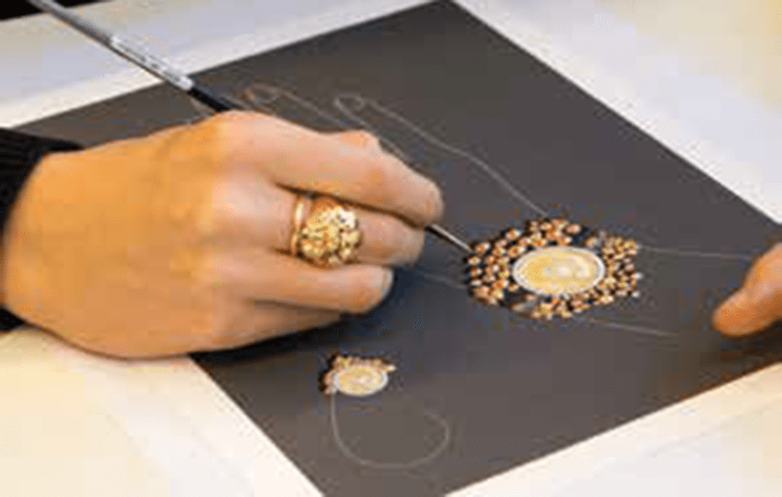 Création de bijoux sur fil • Haute École de Joaillerie